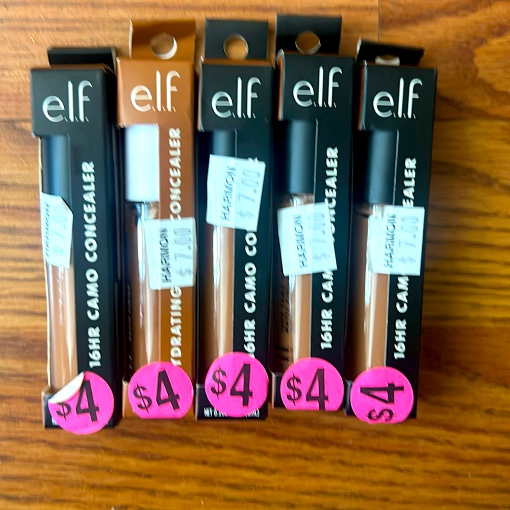 Deep cinnamon camo concealer